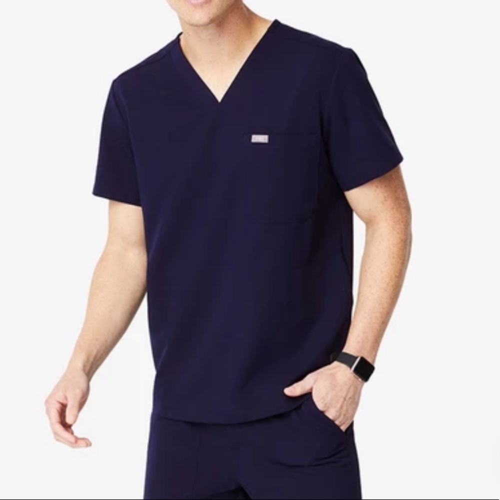 Figs Chisec Three Pocket Scrub Top Mens Navy Medium